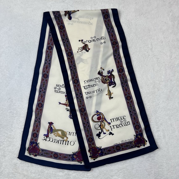 Vintage Inspired by Book of Kells Irish Signature Celtic Cats Ivory Oblong Scarf - Picture 1 of 4